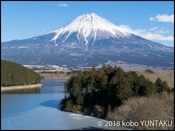 「休暇村　富士」5階から望む富士山