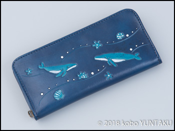 牛革の作品「ザトウクジラの長財布」