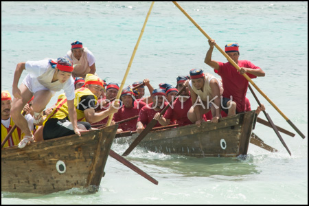 黒島の豊年祭「ウーニー・パーレー競漕」